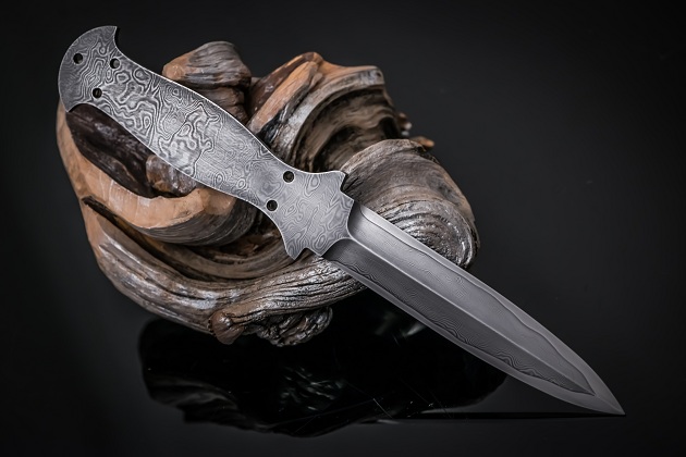Manufacturing of Damascus steel blades