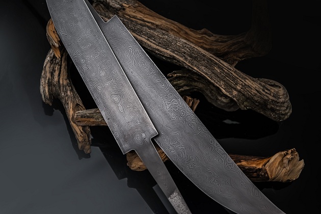 Manufacturing of Damascus steel blades